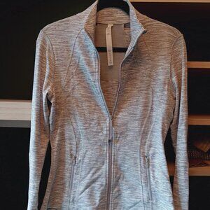 "Lululemon" gray long-sleeves